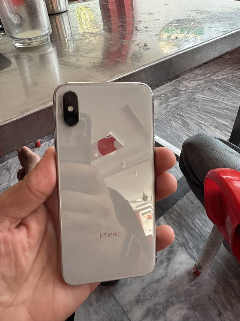Apple iPhone X 3