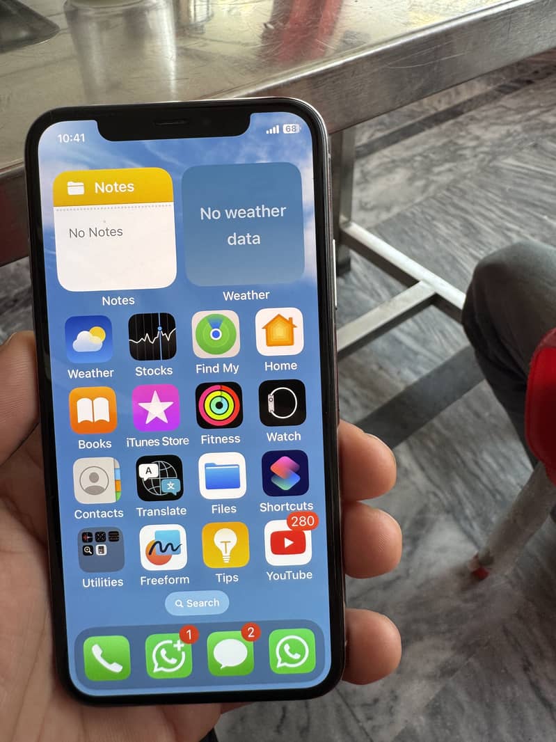 Apple iPhone X 6