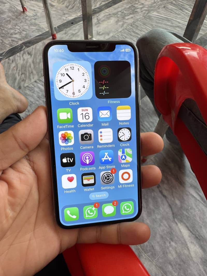 Apple iPhone X 13