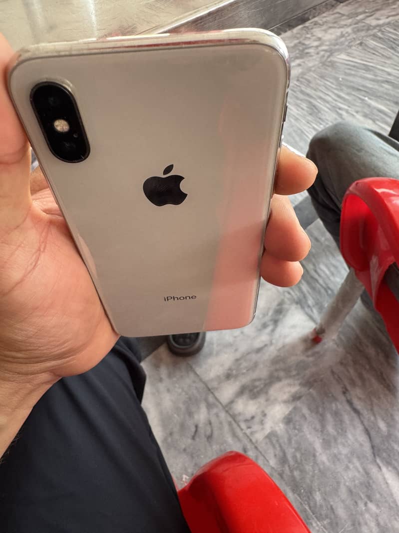 Apple iPhone X 14