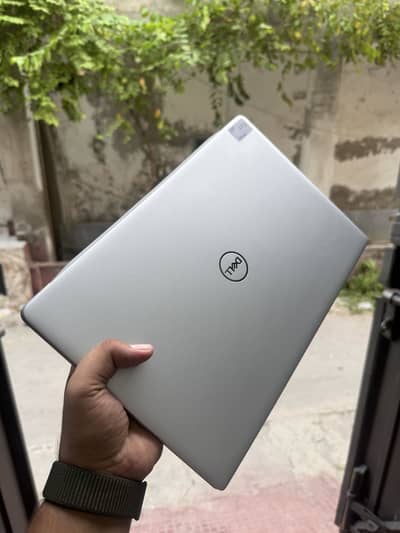dell inspiron 5290 | i7 10th  | 16 gb 512 ssd| with 2 gb invidia GPU