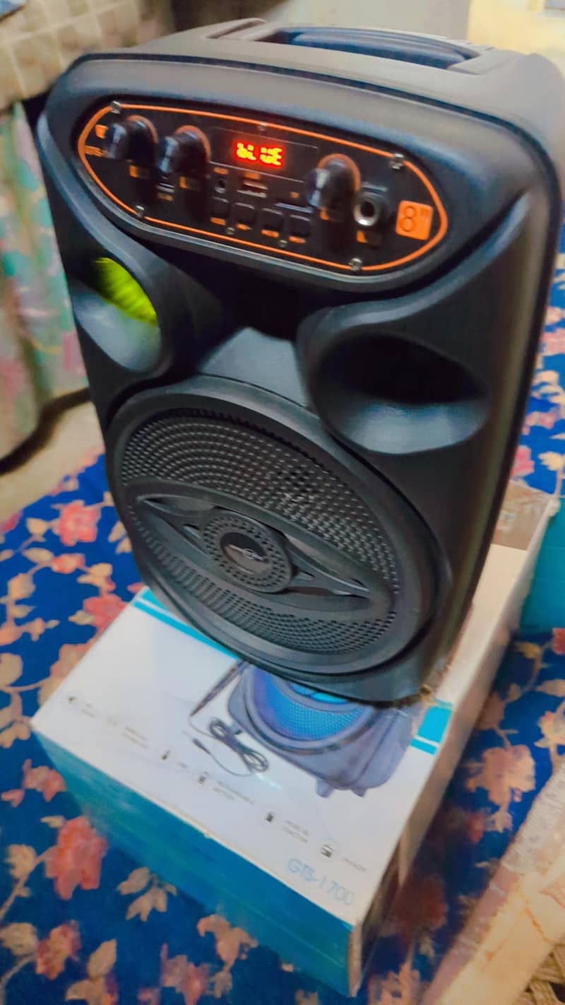 Wireless speaker new condition 2