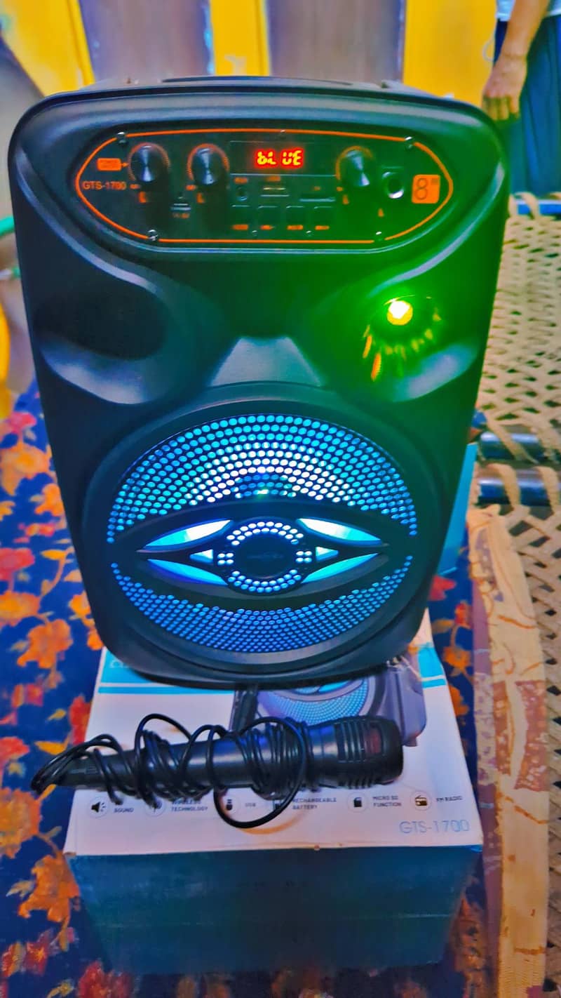Wireless speaker new condition 3