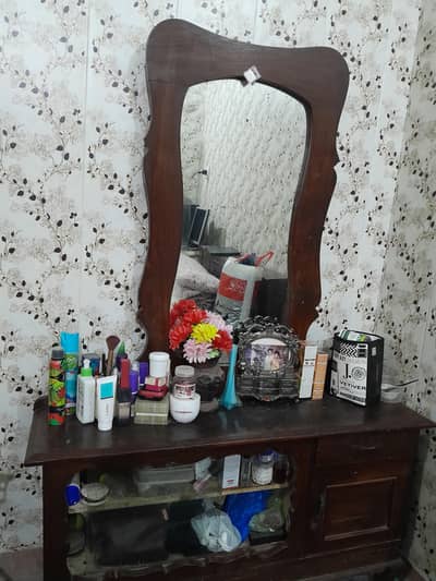 Wodden Dressing Table