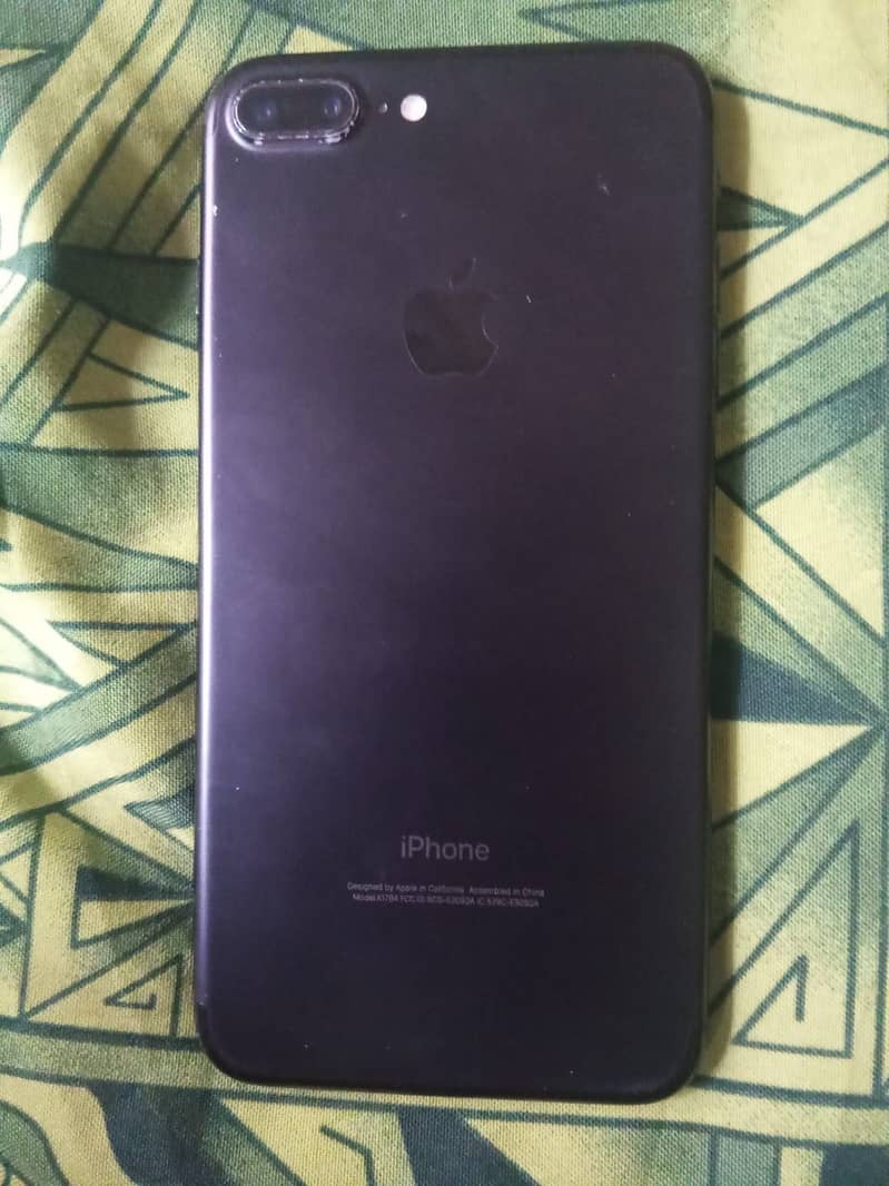 Apple iPhone 7 Plus 1