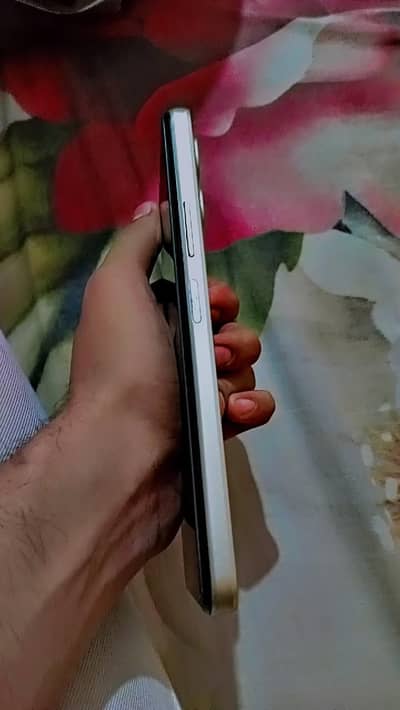 Vivo V40 Lite