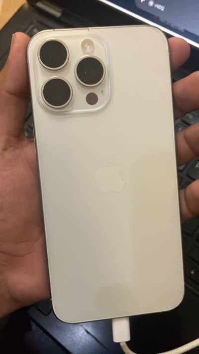 Apple iPhone 15 Pro Max