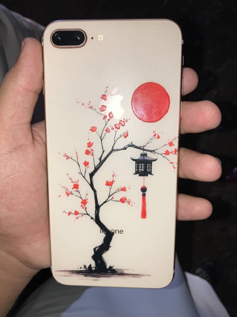Apple iPhone 8 Plus 0