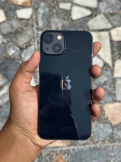 Apple iPhone 13