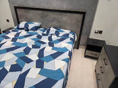 Brand new habbit bed with 2 side table and dressing table