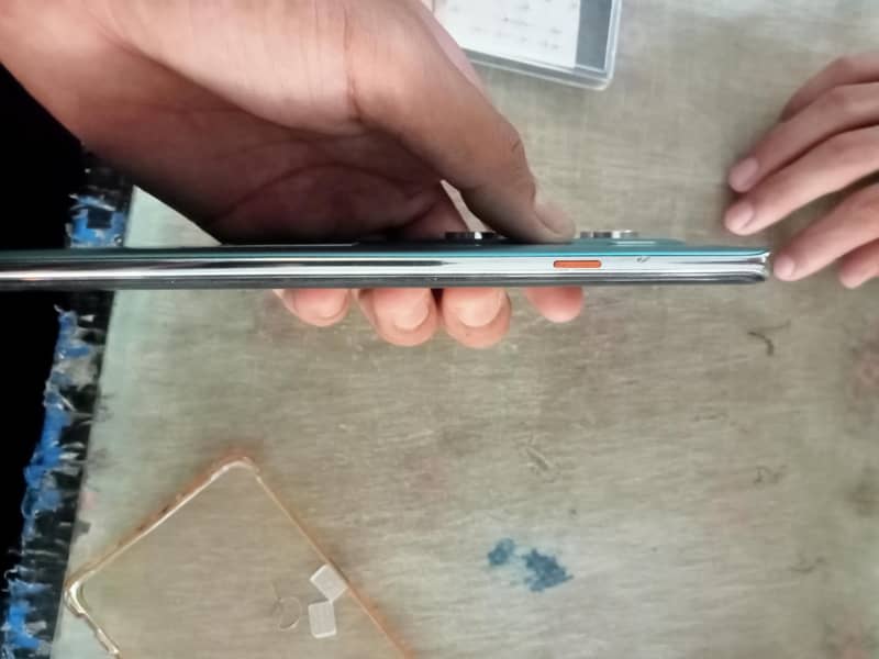 Tecno CAMON 40 Pro 3