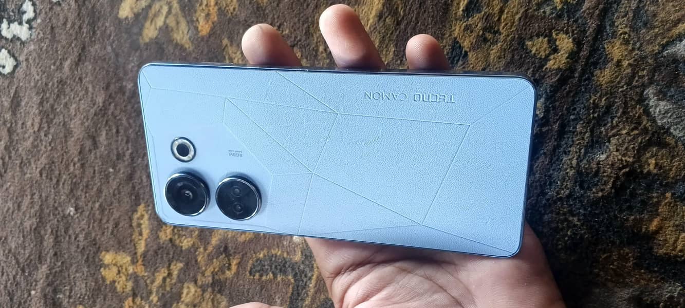 Tecno CAMON 20 2