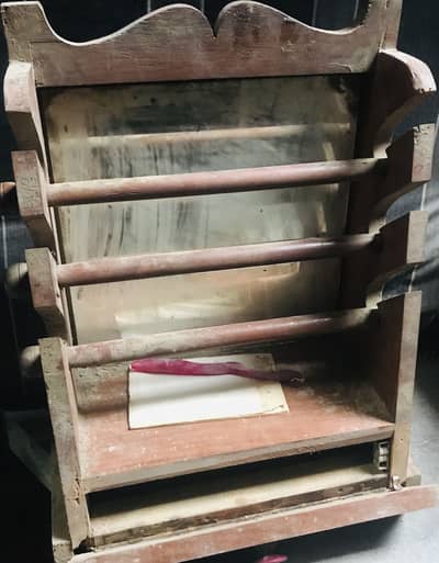 Bangles (choori) Stand  10/10 new condition not use