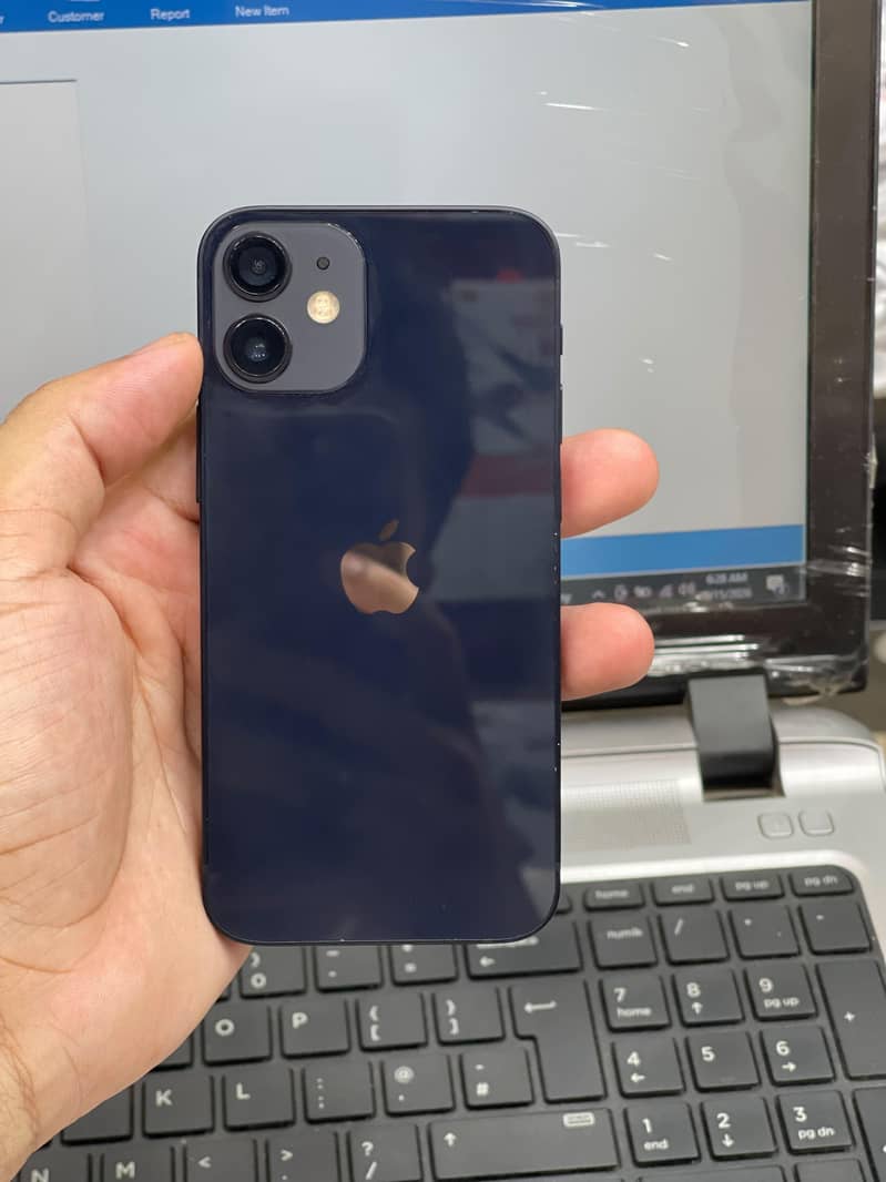 Apple iPhone 12 mini 0