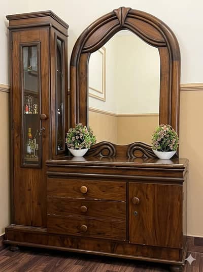 Dresser condition 10/9