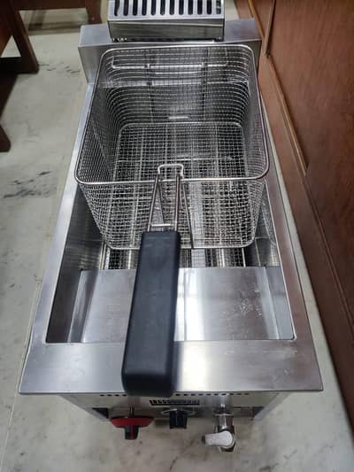 16 liters fryers