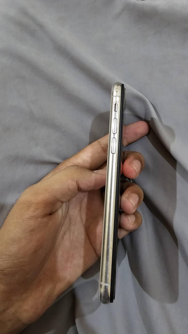 Apple iPhone X 1