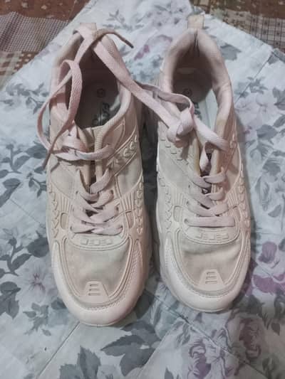 bahaut kam use hua ha