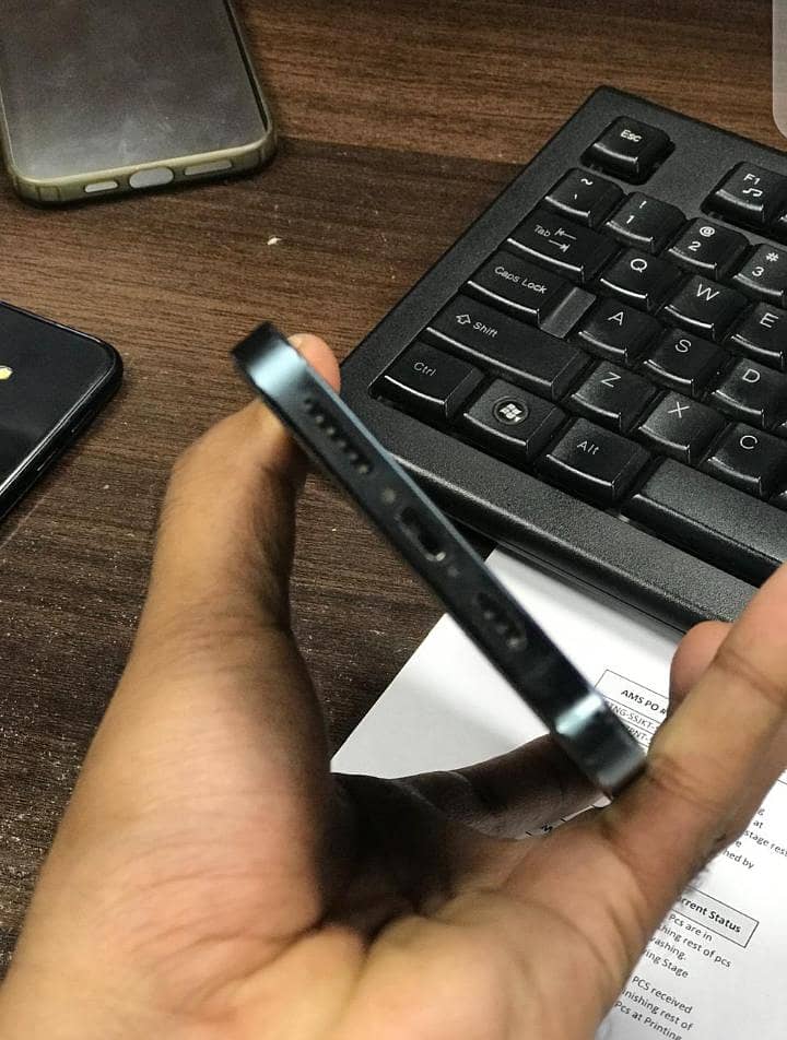 Apple iPhone 12 Pro Max 4