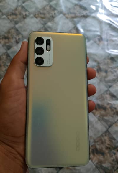 OPPO Reno 6