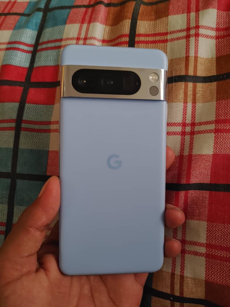 Google Pixel 8 Pro 1