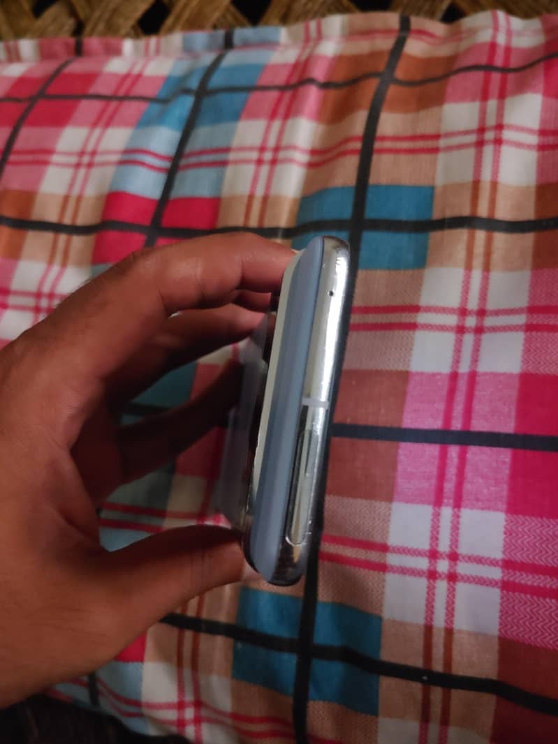 Google Pixel 8 Pro 5