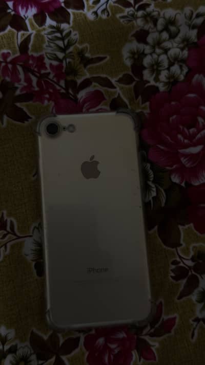 Apple iPhone 7