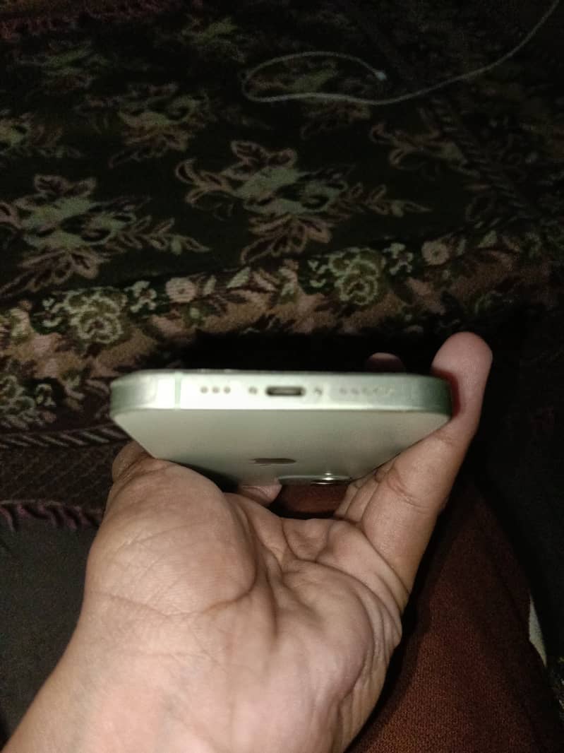Apple iPhone 12 1