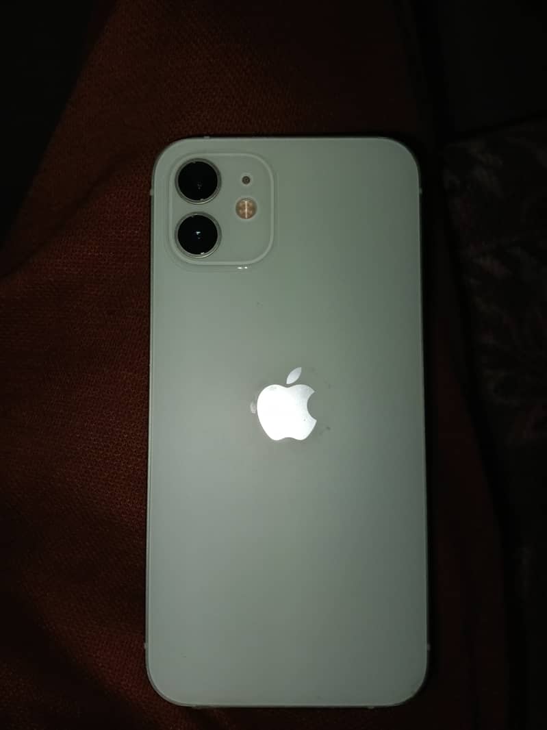 Apple iPhone 12 3