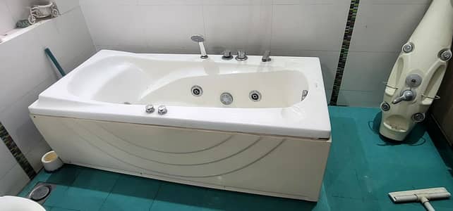Jacuzzi (Long)