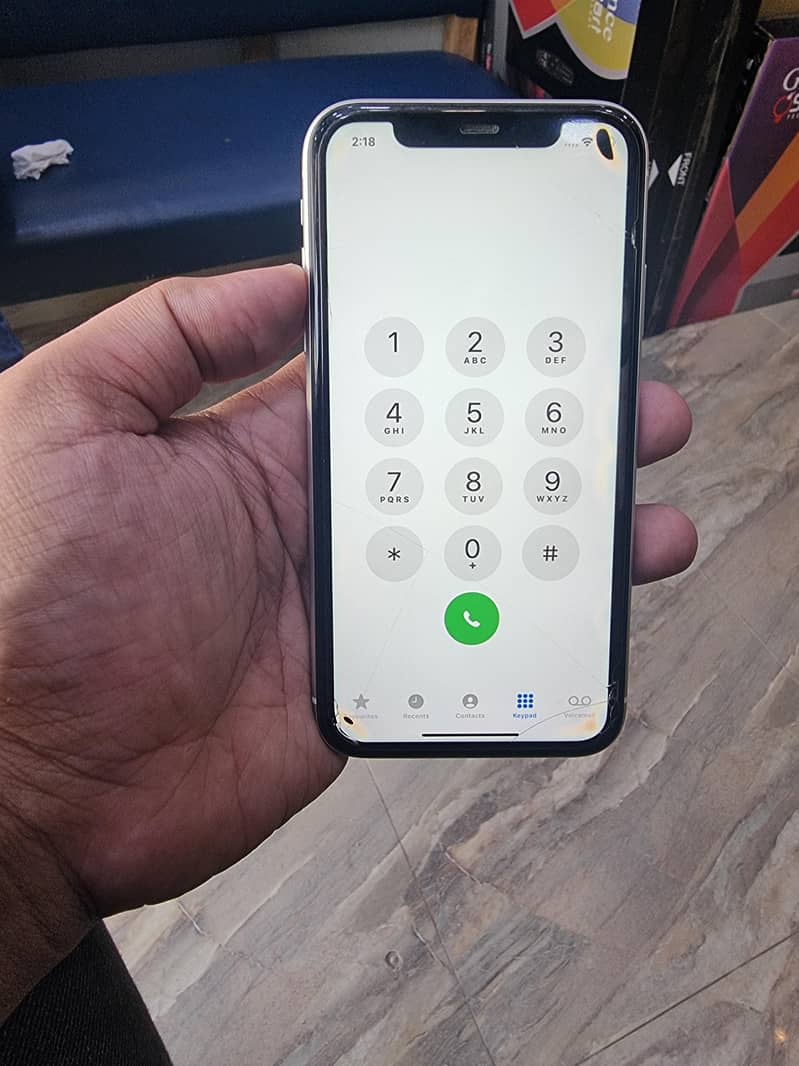 Apple iPhone 11 3