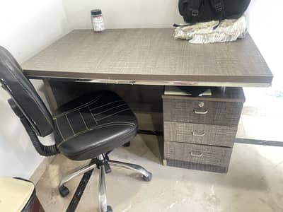 Office table