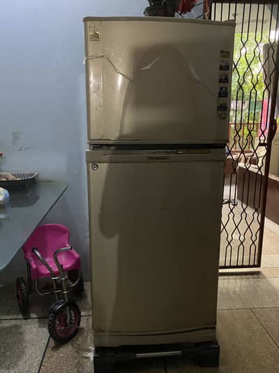 Dawlance Refrigerator For Sale