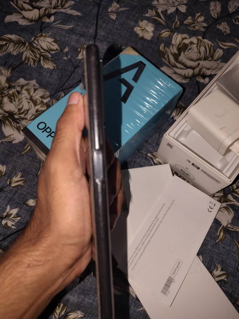 OPPO A76 4