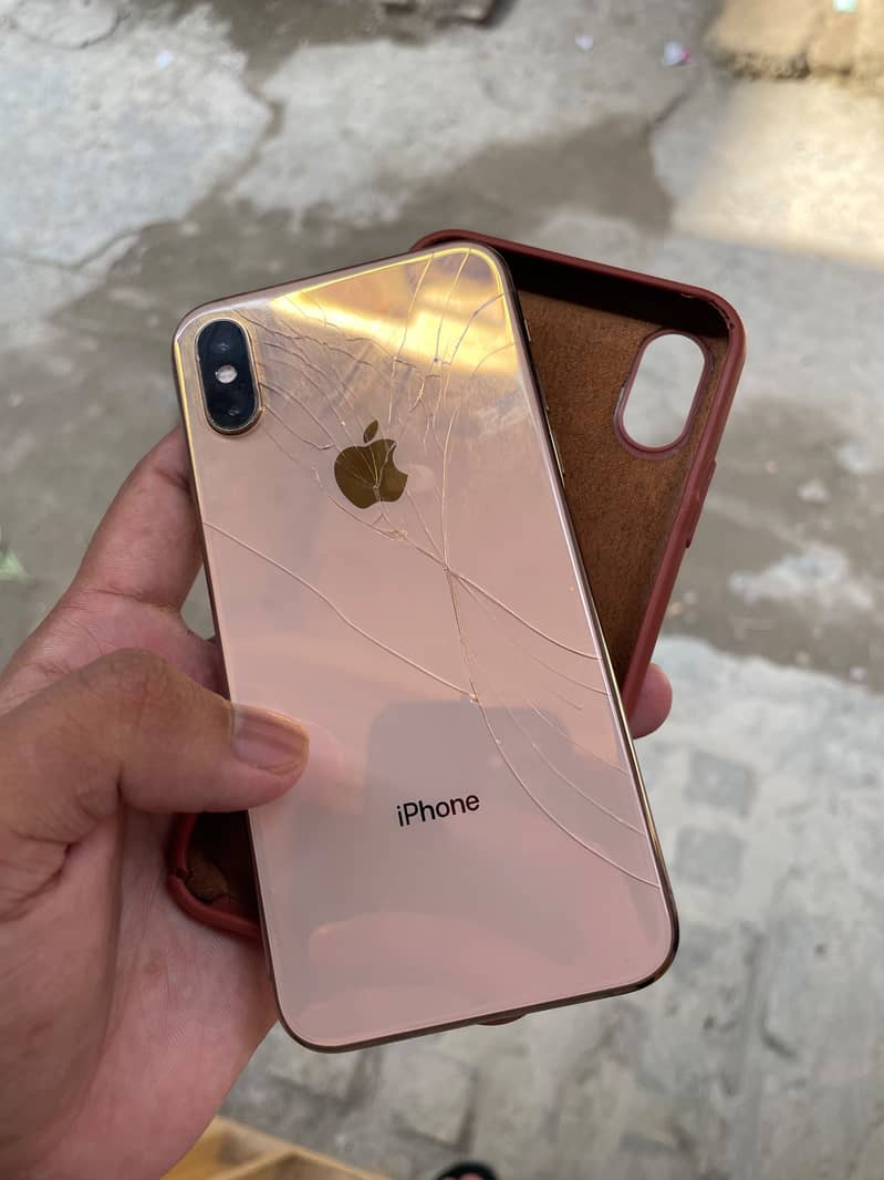 Apple iPhone XS 1