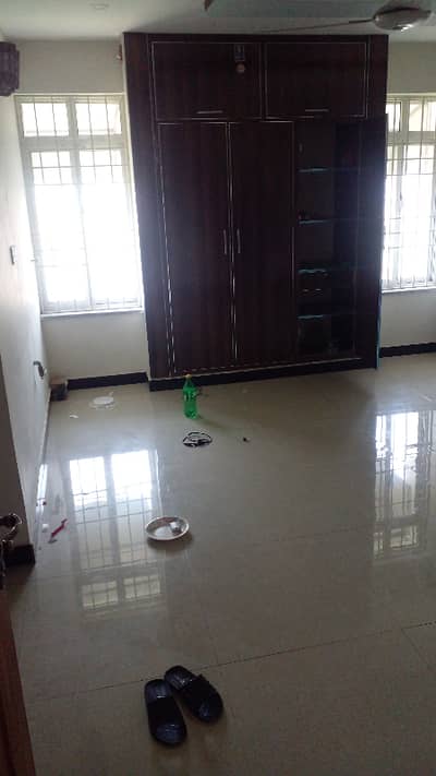 3 Bed Flat For Rent In Askari 7