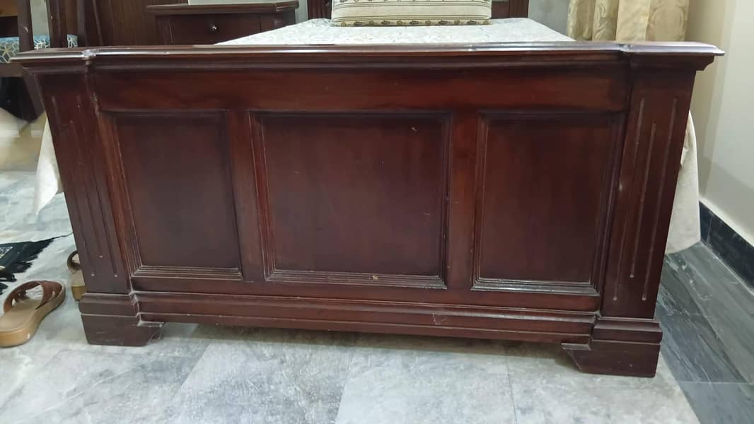 Single bed 5