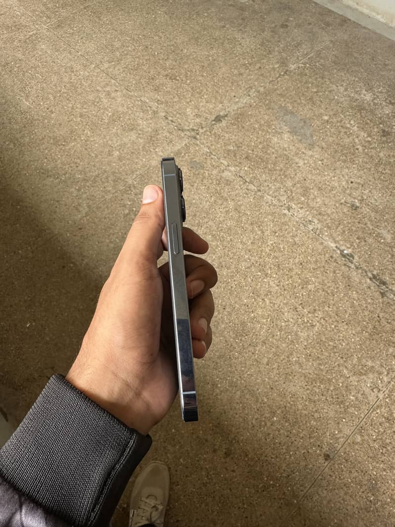 Apple iPhone 13 Pro 6