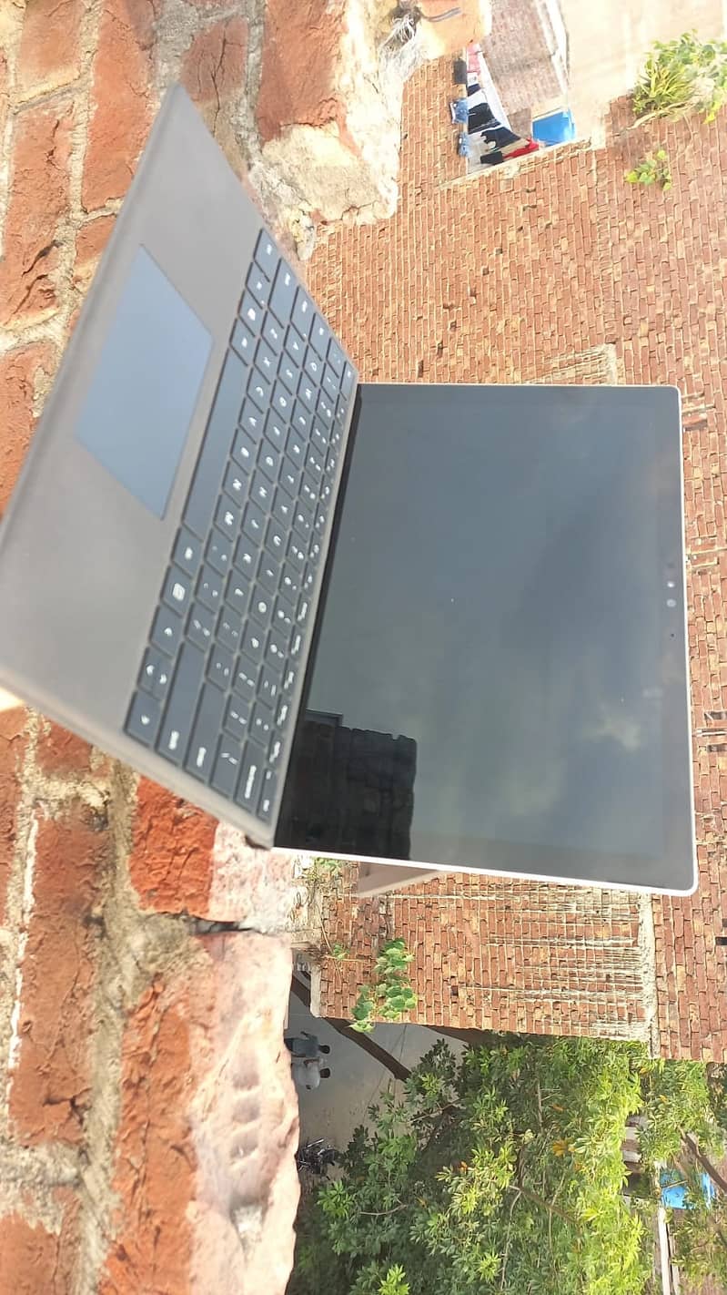 Microsoft Surface Pro 4 7