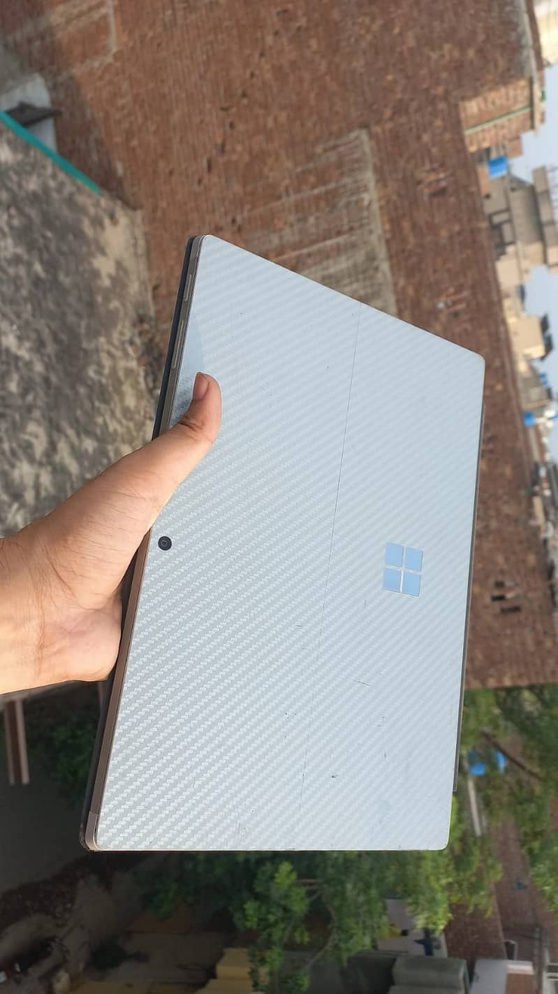 Microsoft Surface Pro 4 8