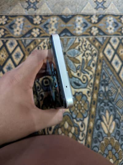 OPPO F21 Pro