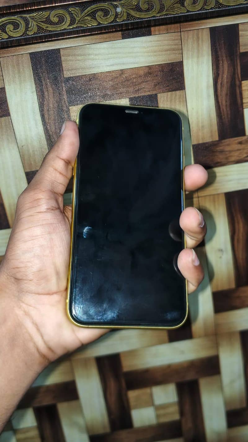 Apple iPhone 11 5