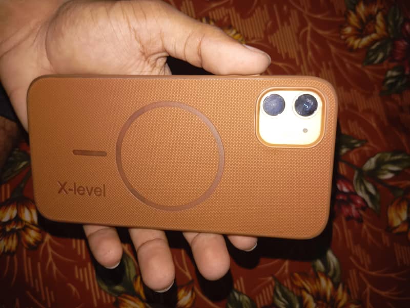 Apple iPhone 11 9