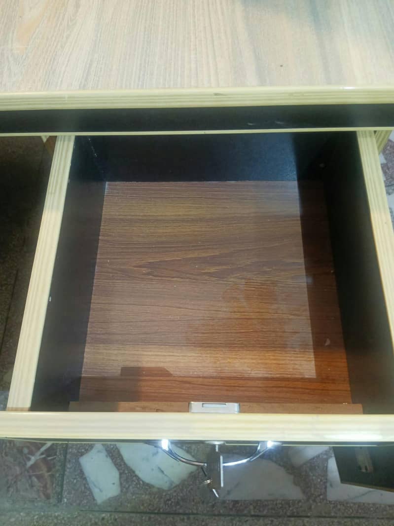 Office Table New 5
