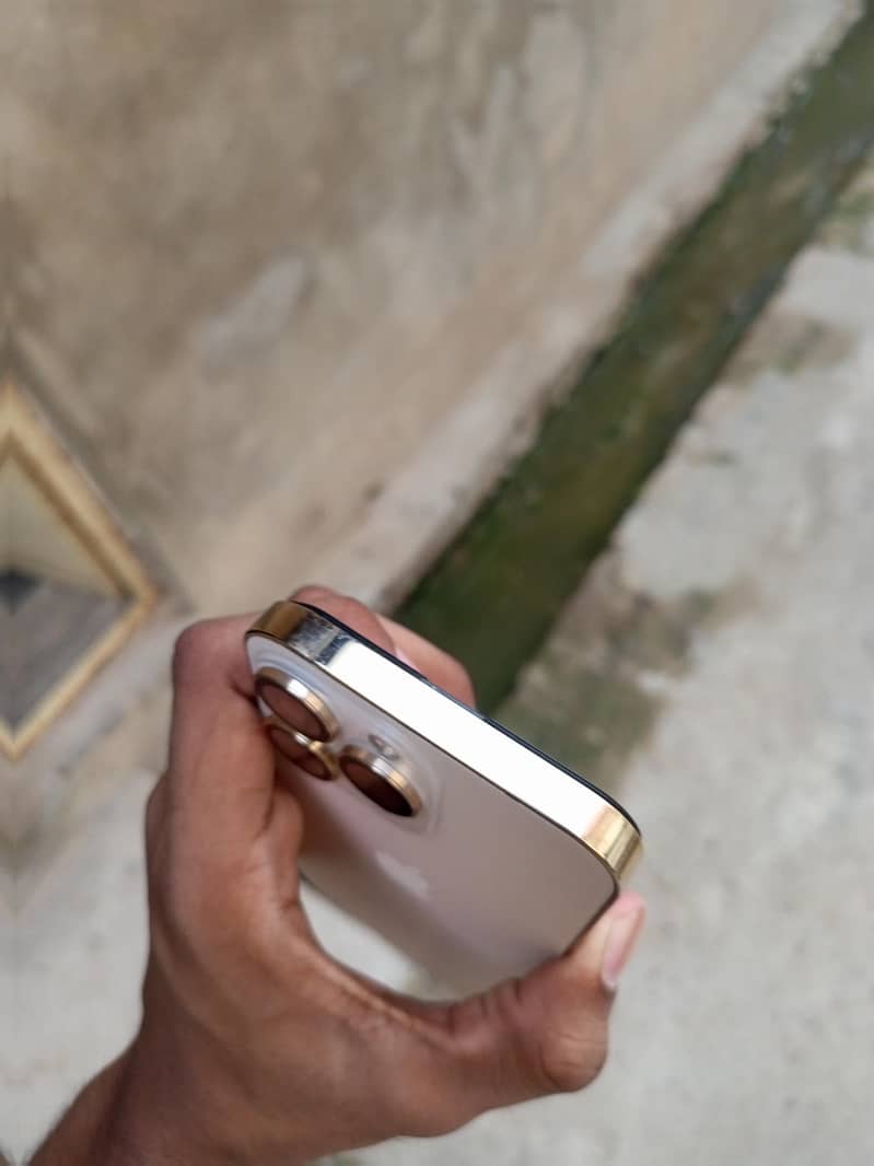 iPhone 13 Pro 3