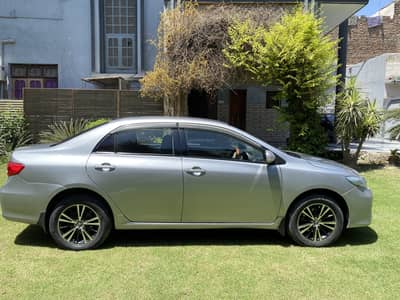 Toyota Corolla GLI 2013