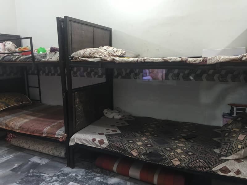 bunker bed 0