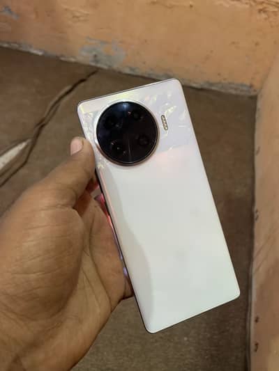 Tecno Spark 20 Pro Plus