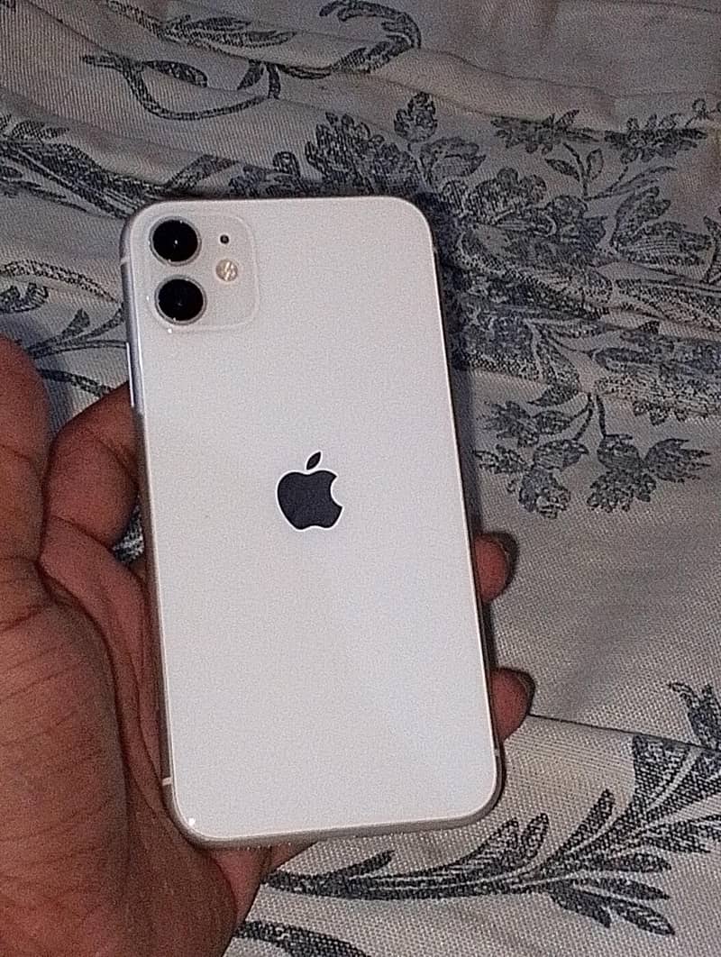 Apple iPhone 11 0