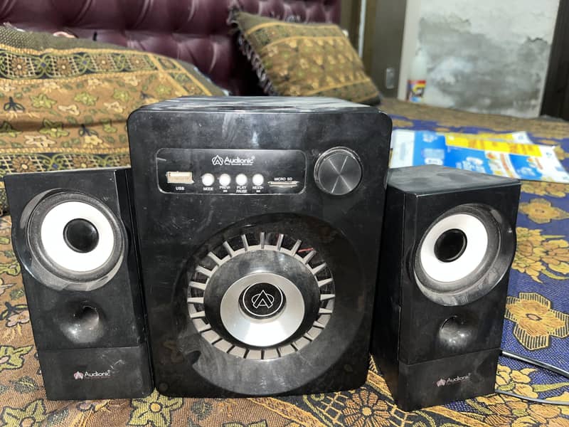 Audionic Max 230 9/10 condition 1
